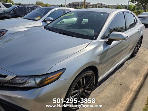 Used 2024 Toyota Camry XSE FWD image 9