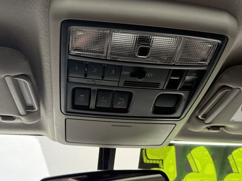 Used 2018 Toyota 4Runner Limited image 35