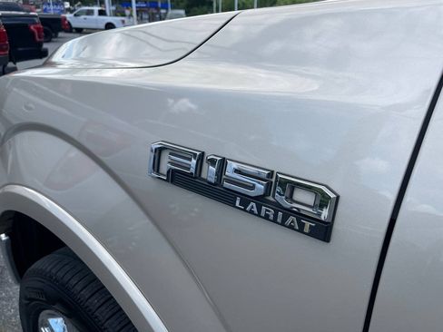 Used 2018 Ford F150 Lariat w/ Equipment Group 502A Luxury AWD/4WD image 15