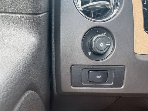 Used 2011 Ford F150 XLT w/ XLT Convenience Pkg RWD image 15
