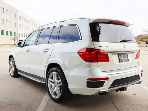 Used 2015 Mercedes-Benz GL 550 4MATIC image 5