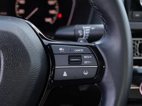 Used 2025 Honda Civic Sport image 12