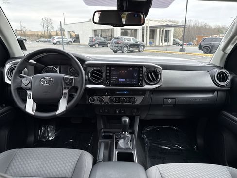 Used 2023 Toyota Tacoma SR5 w/ Technology Package image 28