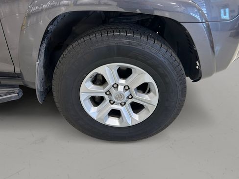 Used 2014 Toyota 4Runner SR5 Premium AWD/4WD image 6