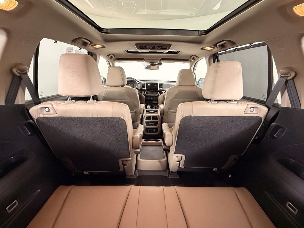 Used 2018 Honda Pilot Elite image 16