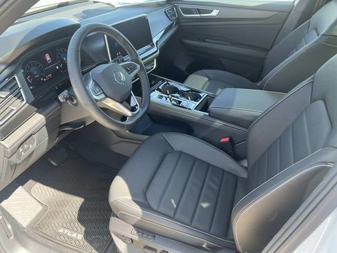 New 2026 Volkswagen Atlas Cross Sport SEL AWD/4WD image 12