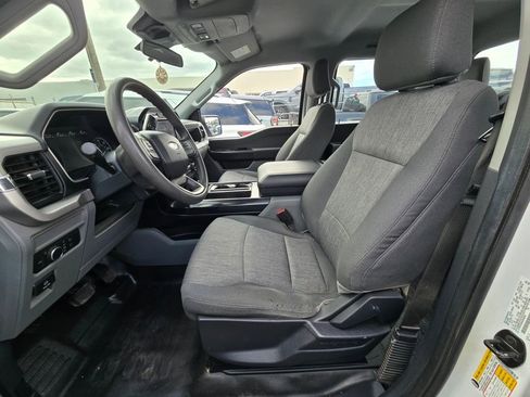 Used 2022 Ford F150 XL w/ Trailer Tow Package image 7