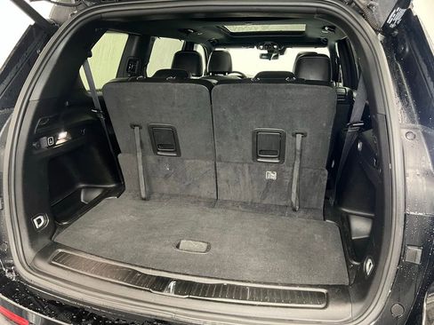 Used 2024 Jeep Grand Cherokee L Limited w/ Luxury Tech Group II image 8