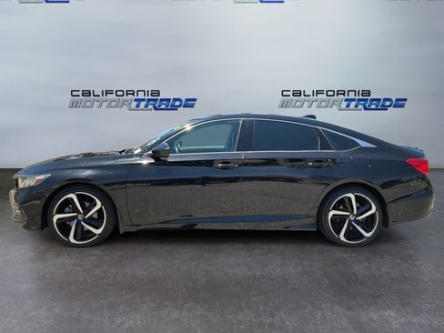 Used 2018 Honda Accord Sport image 8