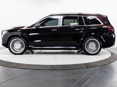 Used 2024 Mercedes-Benz Maybach GLS 600 4MATIC image 4
