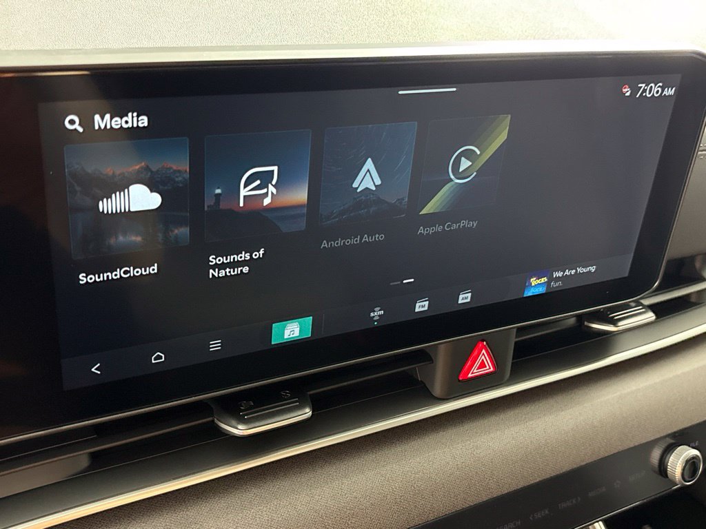 New 2026 Kia Carnival EX FWD image 36