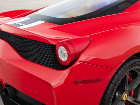 Used 2014 Ferrari 458 Speciale Coupe RWD image 28