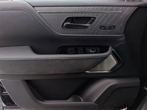 New 2026 INFINITI QX80 Autograph w/ Premium Cargo Package image 14