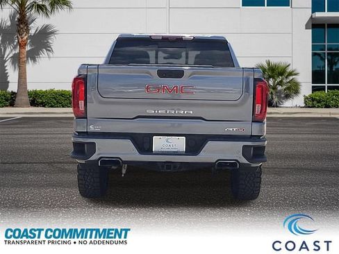 Used 2022 GMC Sierra 1500 AT4 w/ AT4 Premium Package AWD/4WD image 7