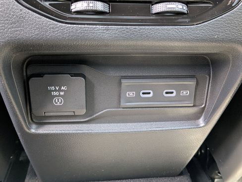 New 2026 Jeep Grand Cherokee 4WD image 34