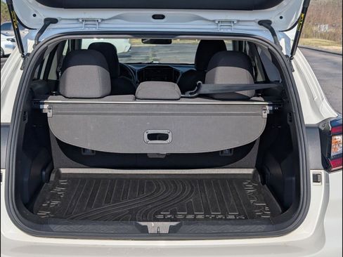 Used 2024 Subaru Crosstrek 2.0i Premium image 19