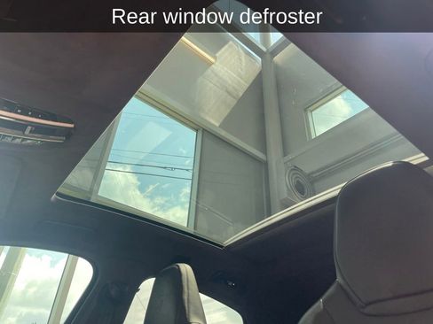 Used 2020 Porsche Cayenne Turbo image 19