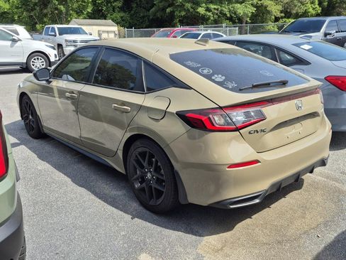Used 2025 Honda Civic Sport image 2