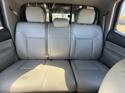 Used 2013 Toyota Tacoma 4x4 Double Cab w/ TRD Off-Road Pkg image 28