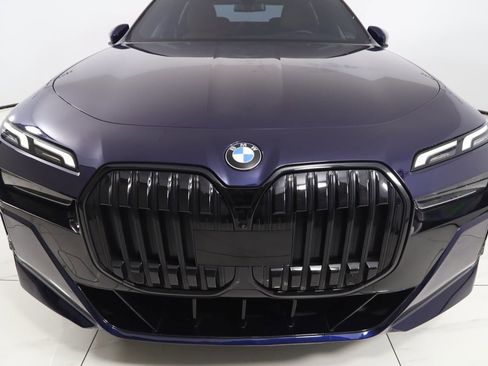 Used 2023 BMW 760i xDrive image 55