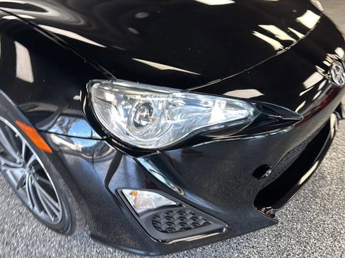Used 2013 Scion FR-S RWD image 27