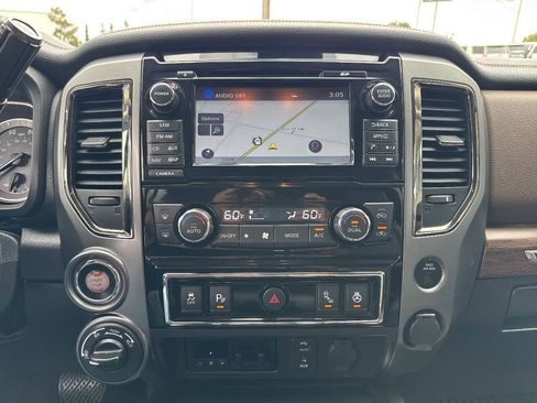 Used 2018 Nissan Titan Platinum Reserve w/ Platinum Utility Package AWD/4WD image 38