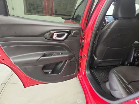 Used 2024 Jeep Compass Limited w/ High Altitude Package image 35