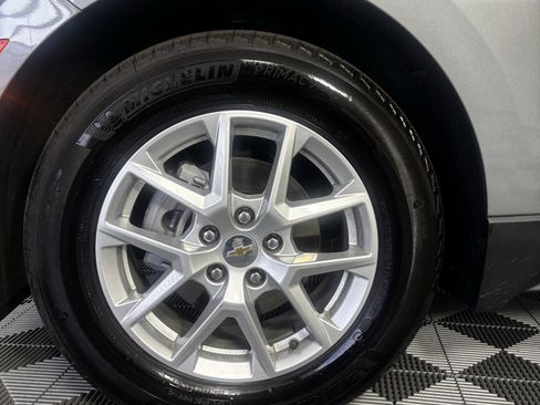 Used 2024 Chevrolet Equinox LS w/ LS Convenience Package image 8