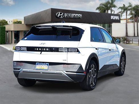 New 2024 Hyundai Ioniq 5 SEL image 3