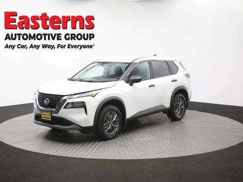 Used 2023 Nissan Rogue S AWD/4WD image 57