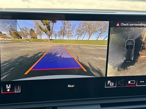 Used 2024 Audi Q5 e Prestige image 27