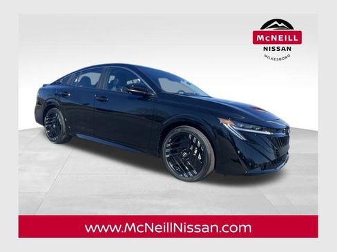 New 2026 Nissan Sentra SR image 1