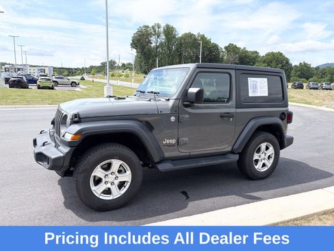 Used 2020 Jeep Wrangler Sport AWD/4WD image 4