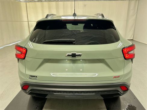 Used 2024 Chevrolet Trax RS w/ Driver Confidence Package image 20
