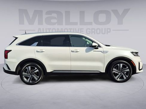 Used 2024 Kia Sorento EX AWD/4WD image 6
