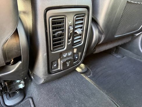 Used 2023 Dodge Durango GT AWD/4WD image 24
