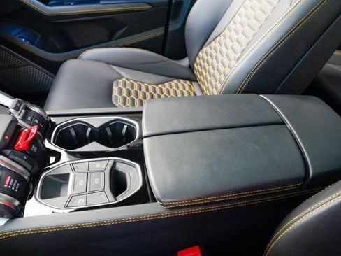 Used 2022 Lamborghini Urus image 63