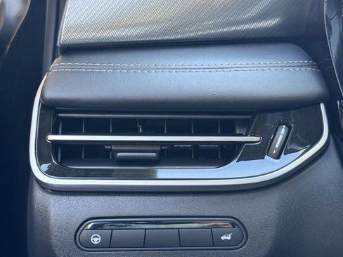 Used 2025 INFINITI QX60 Luxe image 28