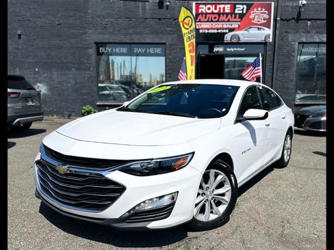 Used 2024 Chevrolet Malibu LT FWD image 1
