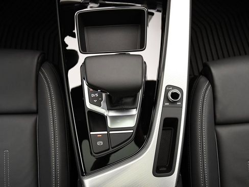 Certified 2025 Audi A5 2.0T Premium Plus image 31