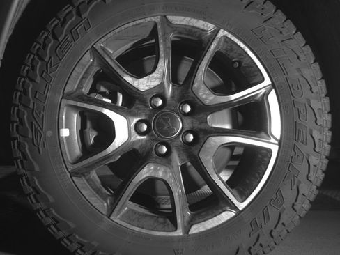Used 2025 Jeep Compass Trailhawk AWD/4WD image 12