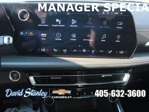 Used 2024 Chevrolet Traverse LT image 17