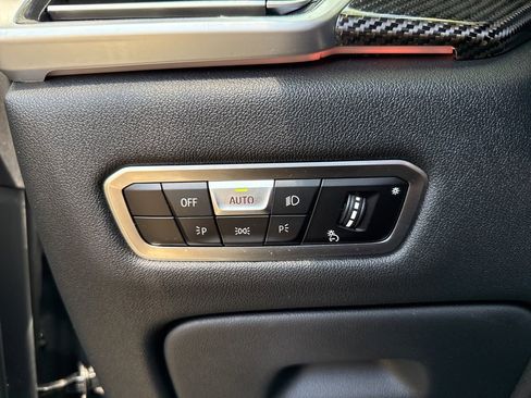 Used 2022 BMW X5 M50i w/ Executive Package AWD/4WD image 39