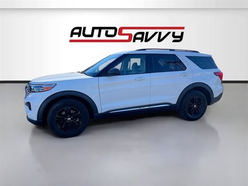 Used 2021 Ford Explorer XLT w/ Class III Trailer Tow Package image 3