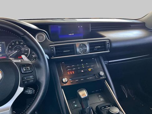 Used 2017 Lexus IS 200t w/ Premium Package RWD image 7