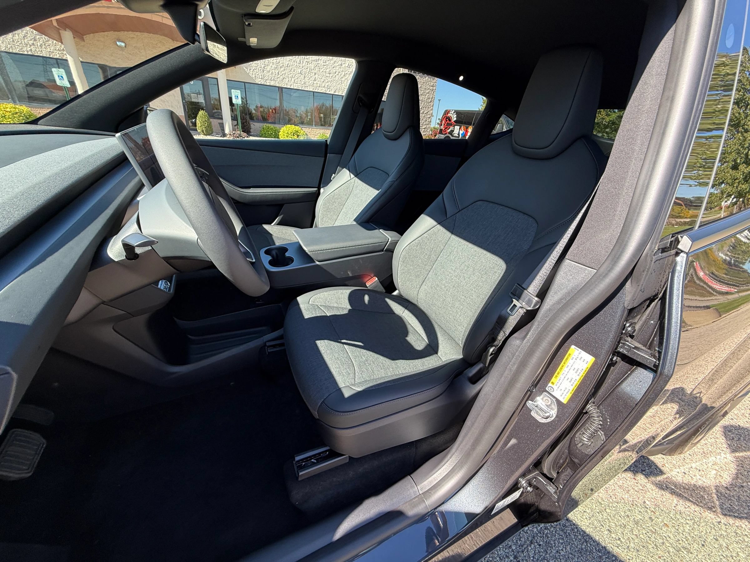 Used 2026 Tesla Model Y AWD image 11