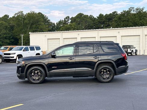 Used 2022 GMC Acadia AT4 w/ Technology Package AWD/4WD image 2