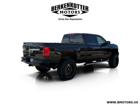 Used 2015 Chevrolet Silverado 1500 LTZ AWD/4WD image 3