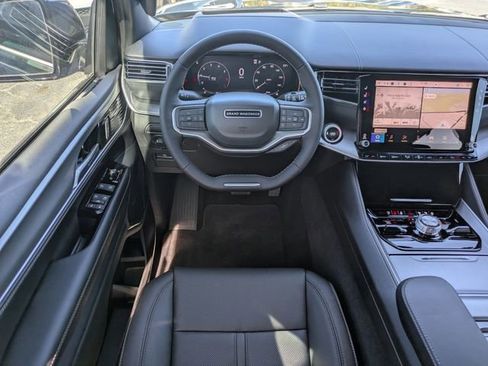 New 2026 Jeep Grand Wagoneer Limited image 17