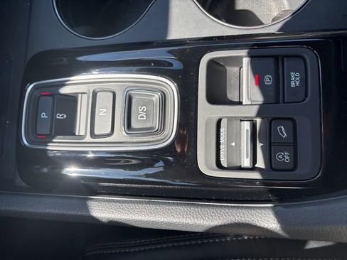 Used 2025 Honda Pilot EX-L image 21